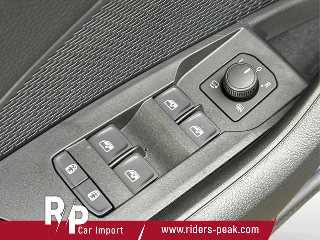 Skoda / Octavia Combi / Schwarz / / / AHK+KAMERA+ACC+EL. HECKKL+SHZ