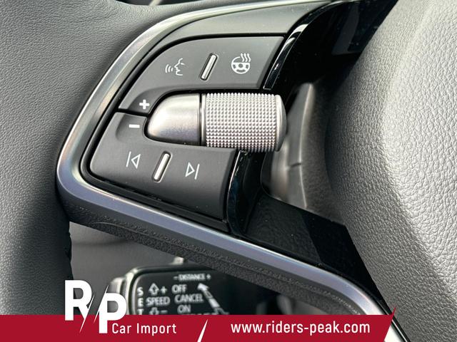 Skoda / Octavia Combi / Schwarz / / / AHK+KAMERA+ACC+EL. HECKKL+SHZ