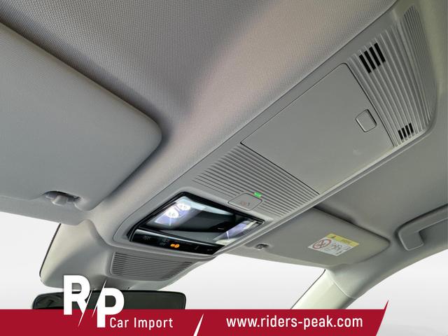 Skoda / Octavia Combi / Schwarz / / / AHK+KAMERA+ACC+EL. HECKKL+SHZ