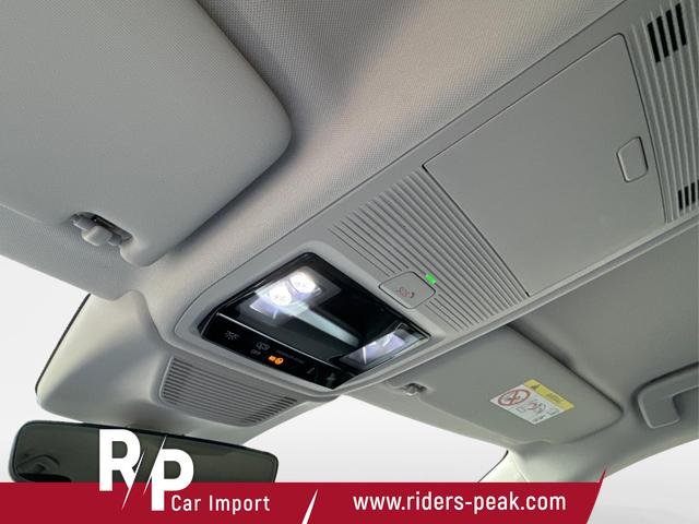 Skoda / Octavia Combi / Schwarz / / / AHK+KAMERA+ACC+EL. HECKKL+SHZ