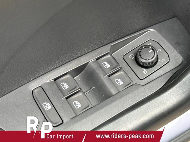 Volkswagen / T-Cross / Grau / / / MATRIX+KAMERA+ACC+KLIMA+SHZ+17 LM+KEYLESS