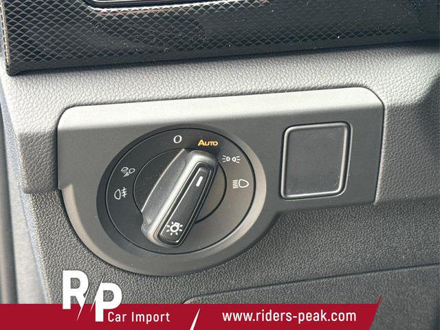 Volkswagen / T-Cross / Blau / / / MATRIX+KAMERA+ACC+KLIMA+SHZ+17 LM+KEYLESS