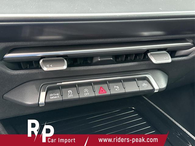 Audi / Q3 / Grau / / / *Neues Modell*NAVI+ACC+KAMERA+PDC+EL. HECKKL.+LED