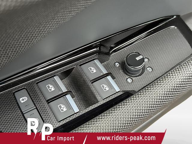 Audi / Q3 / Grau / / / *Neues Modell*NAVI+ACC+KAMERA+PDC+EL. HECKKL.+LED