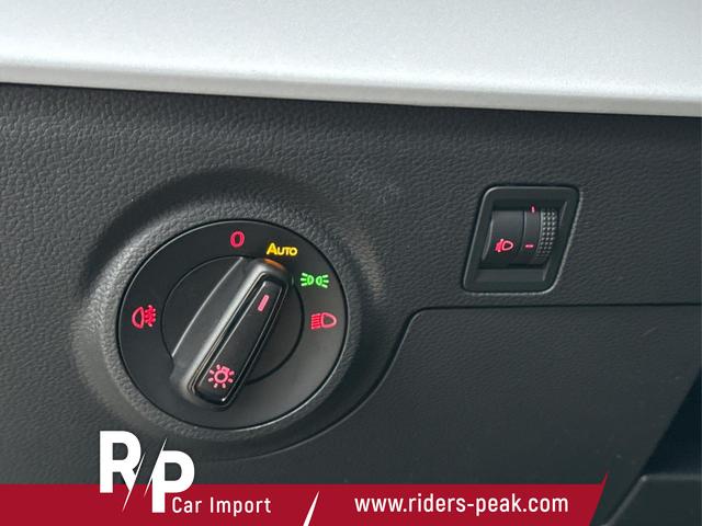 Seat / Arona / Blau / / / 5J GARANTIE+SHZ+KLIMA+PDC+TEMPOMAT+VOLL-LED+16 ALU