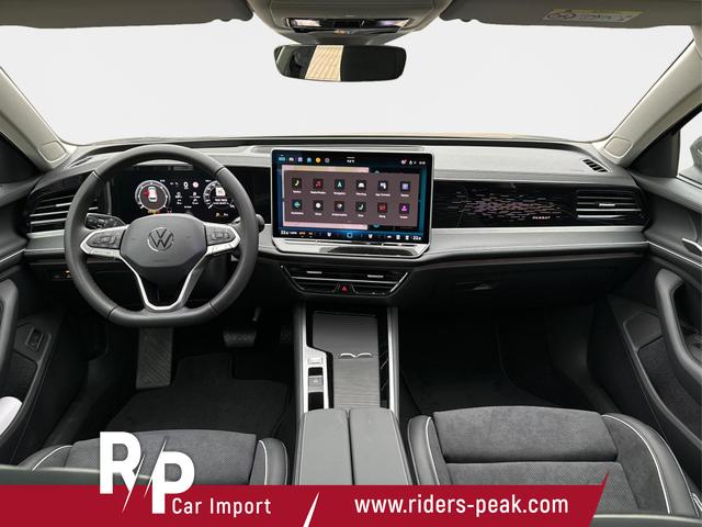 Volkswagen / Passat Variant / Grau / / / DSG+PANO+NAVI+MATRIX+360 KAM+MASSAGE+ACC+18 LM