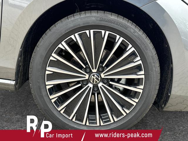 Volkswagen / Passat Variant / Grau / / / DSG+PANO+NAVI+MATRIX+360 KAM+MASSAGE+ACC+18 LM