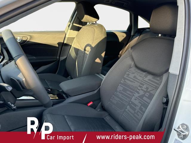 Audi / A5 / / / / quattro NAVI+EL. HECKKL.+PDC+LED+17 LM