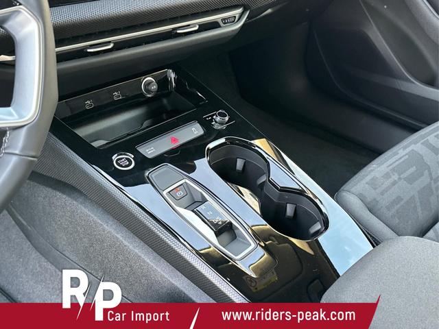 Audi / A5 / / / / quattro NAVI+EL. HECKKL.+PDC+LED+17 LM