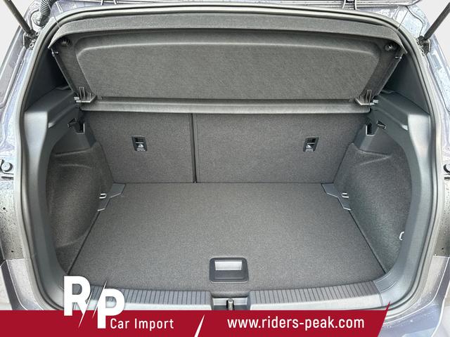 Volkswagen / T-Cross / Grau / / / KAMERA+IQ-LIGHT+SUNSET+PDC+SHZ+18 LM, Beispielbilder, ggf. teilweise mit Sonderausstattung