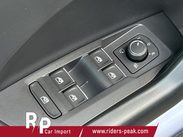 Volkswagen / T-Cross / Schwarz / / / AHK+KAMERA+IQ-LIGHT+SUNSET+PDC+18 LM, Beispielbilder, ggf. teilweise mit Sonderausstattung