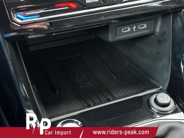 Volkswagen / T-Cross / Schwarz / / / AHK+KAMERA+IQ-LIGHT+SUNSET+PDC+18 LM, Beispielbilder, ggf. teilweise mit Sonderausstattung