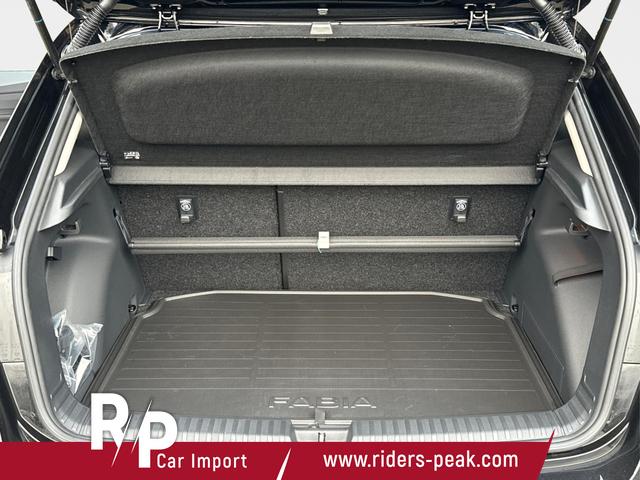 Skoda / Fabia / / / / DSG+5J GARANTIE+KAMERA+KESSY+LED