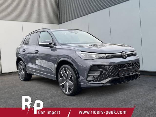 Volkswagen / Tiguan / Grau / / / PLUG-IN+PANO+AHK+HD MATRIX+NAVI+BLACK STYLE+20 LM+ACC
