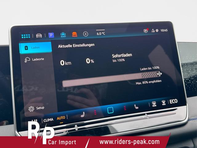 Volkswagen / Tiguan / Grau / / / PLUG-IN+PANO+AHK+HD MATRIX+NAVI+BLACK STYLE+20 LM+ACC