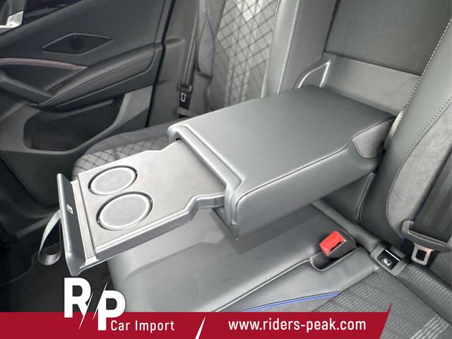 Volkswagen / Tiguan / Grau / / / PLUG-IN+PANO+AHK+HD MATRIX+NAVI+BLACK STYLE+20 LM+ACC