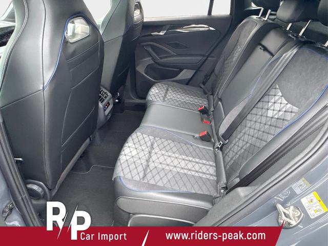 Volkswagen / Tiguan / Grau / / / PLUG-IN+PANO+AHK+HD MATRIX+NAVI+BLACK STYLE+20 LM+ACC