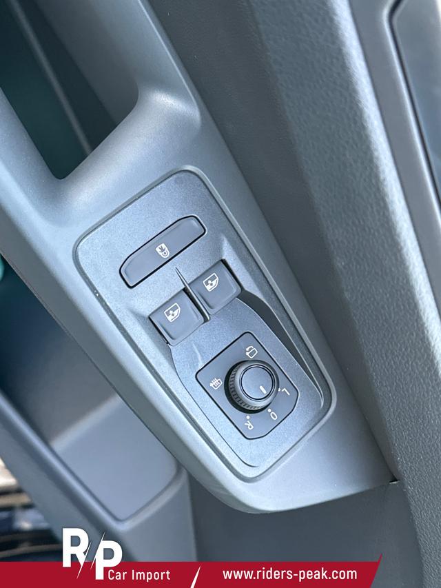 Volkswagen / Caddy Maxi / / / / Caddy Maxi NAVI+AHK+SHZ+LED+ KAMERA+PDC+ LANE ASSIST