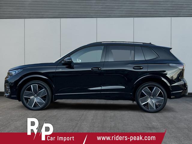 Volkswagen / Tiguan / Schwarz / / / 4 MOT+AHK+NAVI+PANORAMA+EL. HECK.+20 ALU