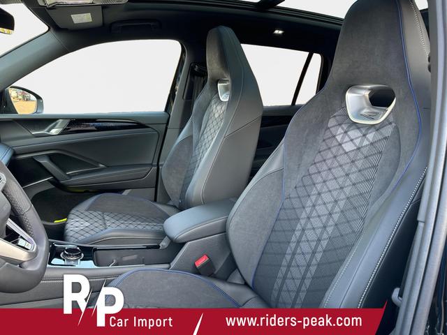 Volkswagen / Tiguan / Schwarz / / / 4 MOT+AHK+NAVI+PANORAMA+EL. HECK.+20 ALU