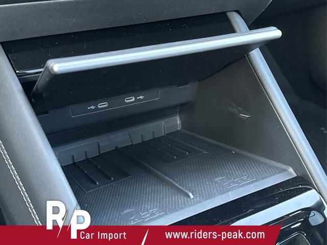 Volkswagen / Tiguan / Schwarz / / / 4 MOT+AHK+NAVI+PANORAMA+EL. HECK.+20 ALU