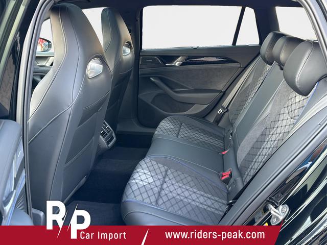 Volkswagen / Passat Variant / Schwarz / / / 4WD+PANO+AHK+HARMAN+NAVI+HUD+Matrix+ACC, Beispielbilder, ggf. teilweise mit Sonderausstattung