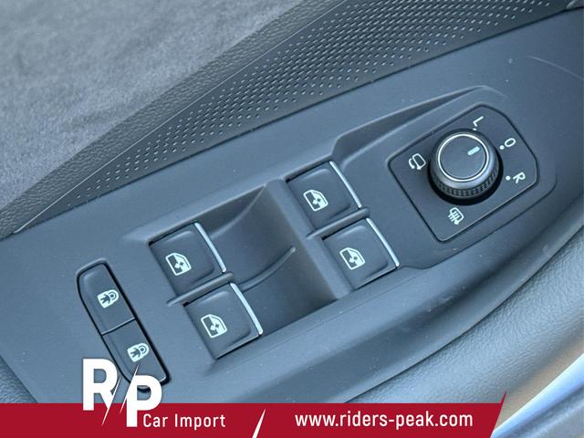 Volkswagen / Passat Variant / Schwarz / / / 4WD+PANO+AHK+HARMAN+NAVI+HUD+Matrix+ACC, Beispielbilder, ggf. teilweise mit Sonderausstattung