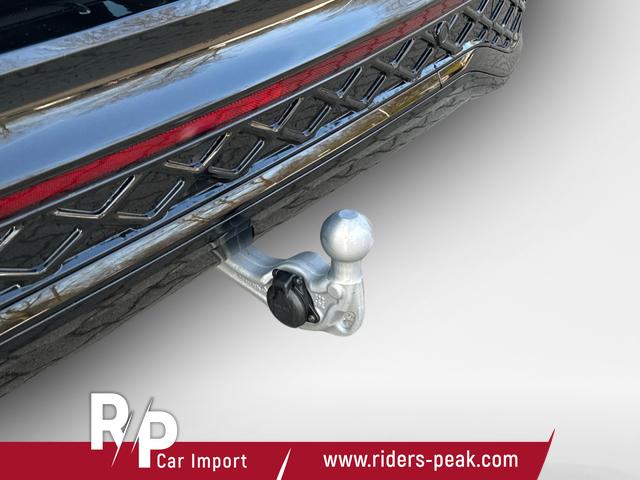 Volkswagen / Tiguan / Schwarz / / / 4 MOT+AHK+NAVI+PANORAMA+EL. HECK.+20 ALU