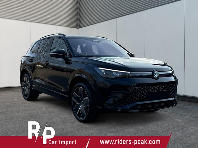 Volkswagen / Tiguan / Schwarz / / / 4 MOT+AHK+NAVI+PANORAMA+EL. HECK.+20 ALU