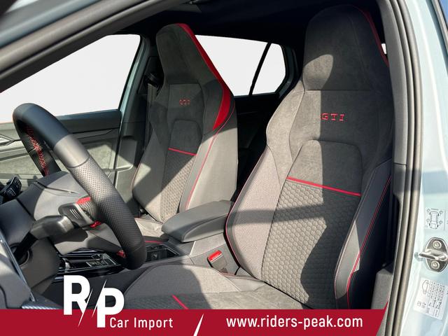 Volkswagen / Golf / / / / PANO+MATRIX+HUD+HARMAN+NAVI+360 KAMERA+19 LM