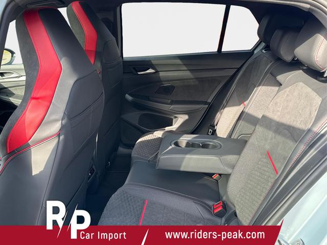 Volkswagen / Golf / / / / PANO+MATRIX+HUD+HARMAN+NAVI+360 KAMERA+19 LM