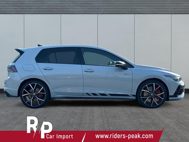 Volkswagen / Golf / / / / PANO+MATRIX+HUD+HARMAN+NAVI+360 KAMERA+19 LM