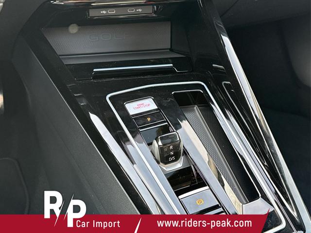 Volkswagen / Golf / / / / PANO+MATRIX+HUD+HARMAN+NAVI+360 KAMERA+19 LM