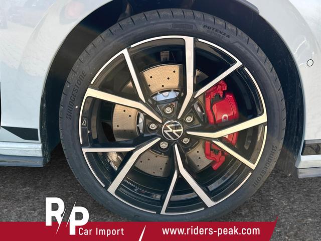 Volkswagen / Golf / / / / PANO+MATRIX+HUD+HARMAN+NAVI+360 KAMERA+19 LM