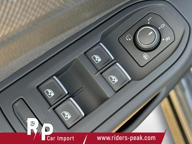 Volkswagen / Golf / / / / PANO+MATRIX+HUD+HARMAN+NAVI+360 KAMERA+19 LM, Beispielbilder, ggf. teilweise mit Sonderausstattung