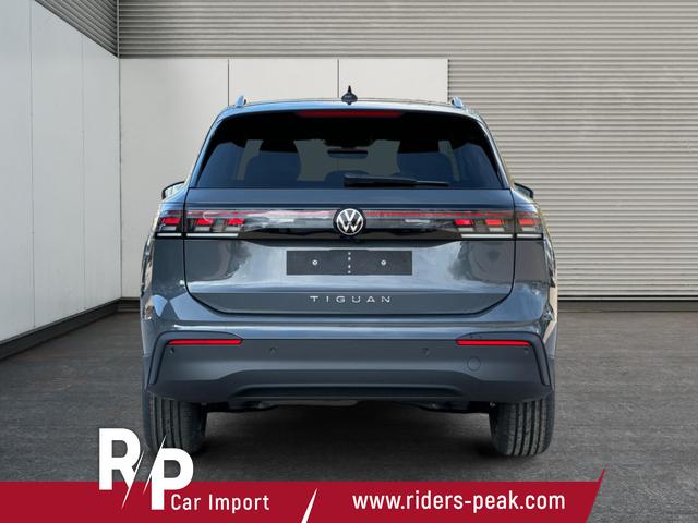 Volkswagen / Tiguan / Grau / / / (Life+) AHK+LED+ACC+KAMERA+el.HECKKL.+SHZ+18ALU