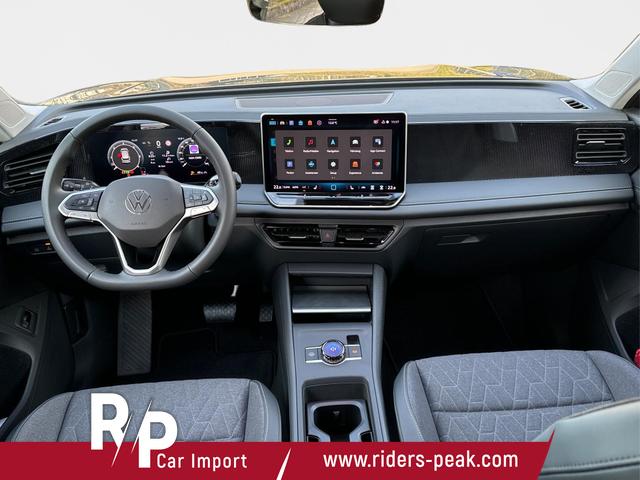 Volkswagen / Tiguan / Grau / / / (Life+) AHK+LED+ACC+KAMERA+el.HECKKL.+SHZ+18ALU