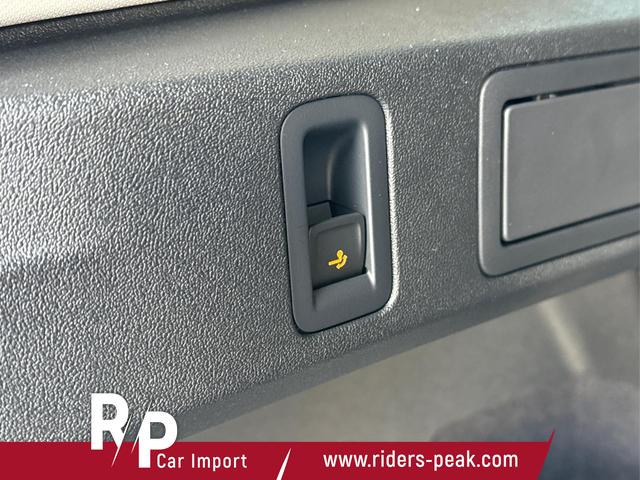 Volkswagen / Tiguan / Grau / / / (Life+) AHK+LED+ACC+KAMERA+el.HECKKL.+SHZ+18ALU