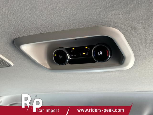 Volkswagen / T7 Caravelle / / / / LR+9 Sitze+AHK+KLIMAAUT.+KAMERA+PDC+LED