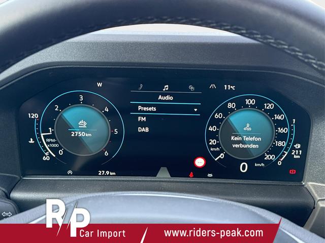 Volkswagen / T7 Caravelle / / / / LR+9 Sitze+AHK+KLIMAAUT.+KAMERA+PDC+LED