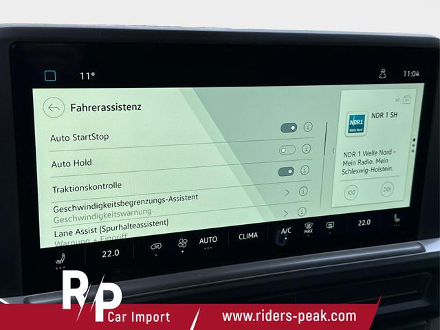 Volkswagen / T7 Caravelle / / / / LR+9 Sitze+AHK+KLIMAAUT.+KAMERA+PDC+LED