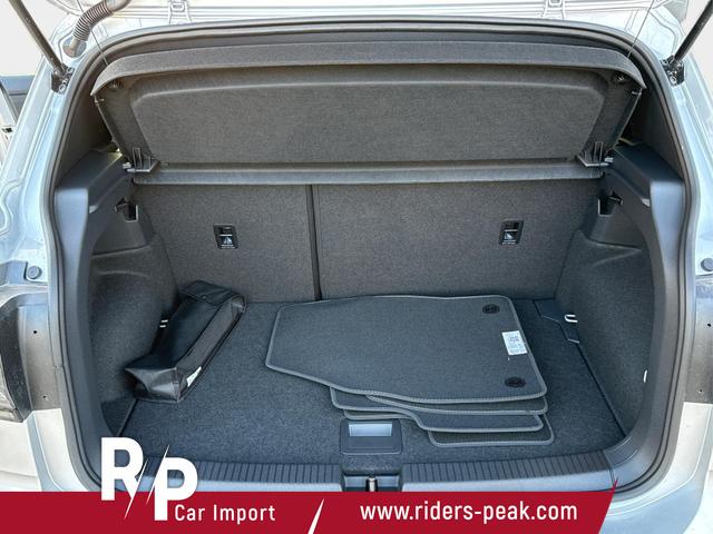 Volkswagen / T-Cross / / / / NAVI+SHZ+MATRIX+ACC+KAMERA+18'' ALU