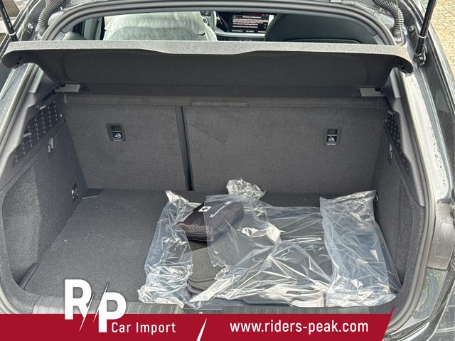 Audi / A3 Sportback / Grau / / / ACC+KAMERA+SHZ+LED+16LM+APP, Beispielbilder, ggf. teilweise mit Sonderausstattung