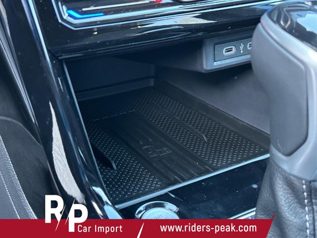 Volkswagen / T-Cross / / / / NAVI+SHZ+MATRIX+ACC+KAMERA+18'' ALU