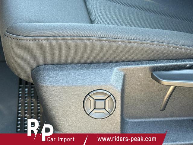 Audi / A3 Sportback / Schwarz / / / ACC+KAMERA+SHZ+LED+16LM+APP