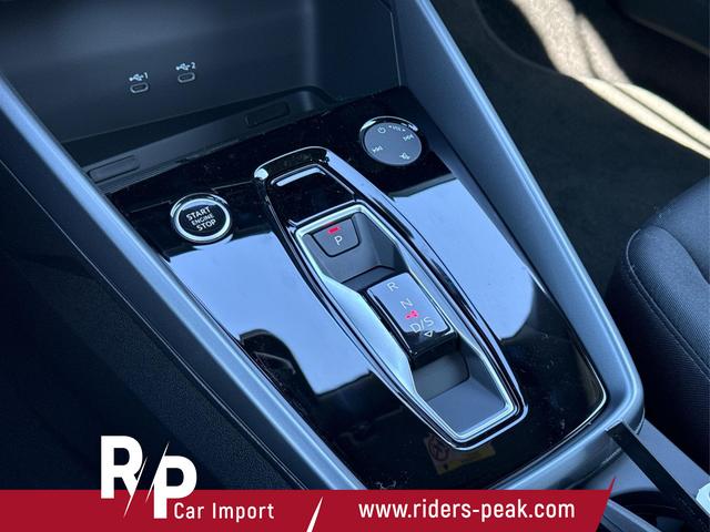 Audi / A3 Sportback / Schwarz / / / ACC+KAMERA+SHZ+LED+16LM+APP