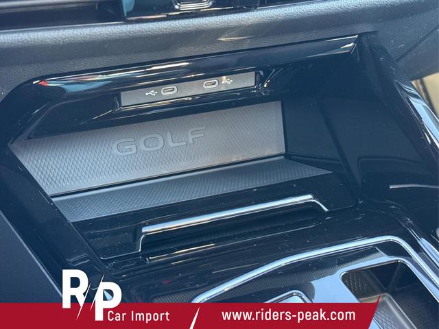 Volkswagen / Golf / Grau / / / PANO+MATRIX+HUD+HARMAN+NAVI+360 KAMERA+19 LM