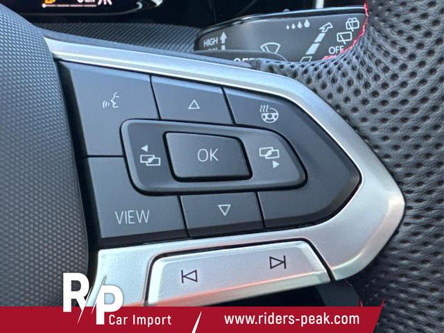 Volkswagen / Golf / Grau / / / PANO+MATRIX+HUD+HARMAN+NAVI+360 KAMERA+19 LM