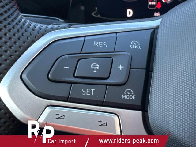 Volkswagen / Golf / Grau / / / PANO+MATRIX+HUD+HARMAN+NAVI+360 KAMERA+19 LM