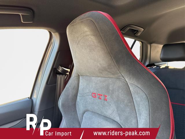 Volkswagen / Golf / Grau / / / PANO+MATRIX+HUD+HARMAN+NAVI+360 KAMERA+19 LM